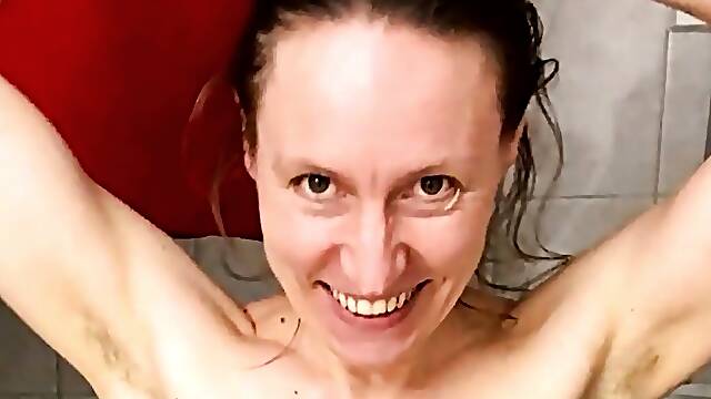 British Amateur MILF Claires Saggy Small Tits