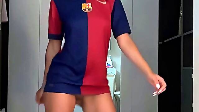 Ava_delightt Barcelona tease