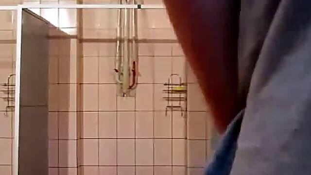 Voyeur shower