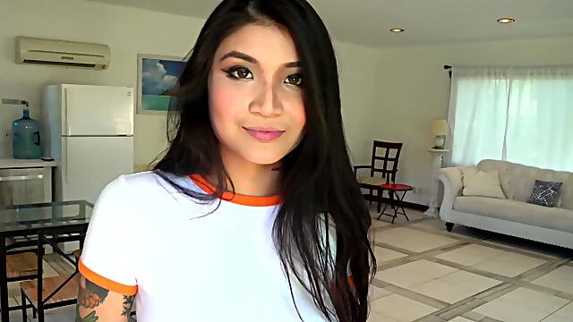 Tattooed chick Brenna Sparks deepthroats a dick and gets fucked