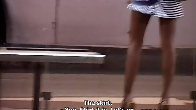 Czech Jacker 3: Miniskirt Down - a Playful Flash for Jack